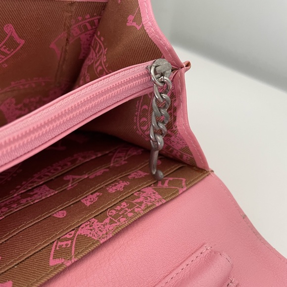 Juicy Couture Vintage Genuine Leather Clutch - Picture 13 of 13